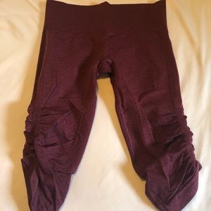 Lululemon Wineberry Cropped Stretch Legging.Size 6